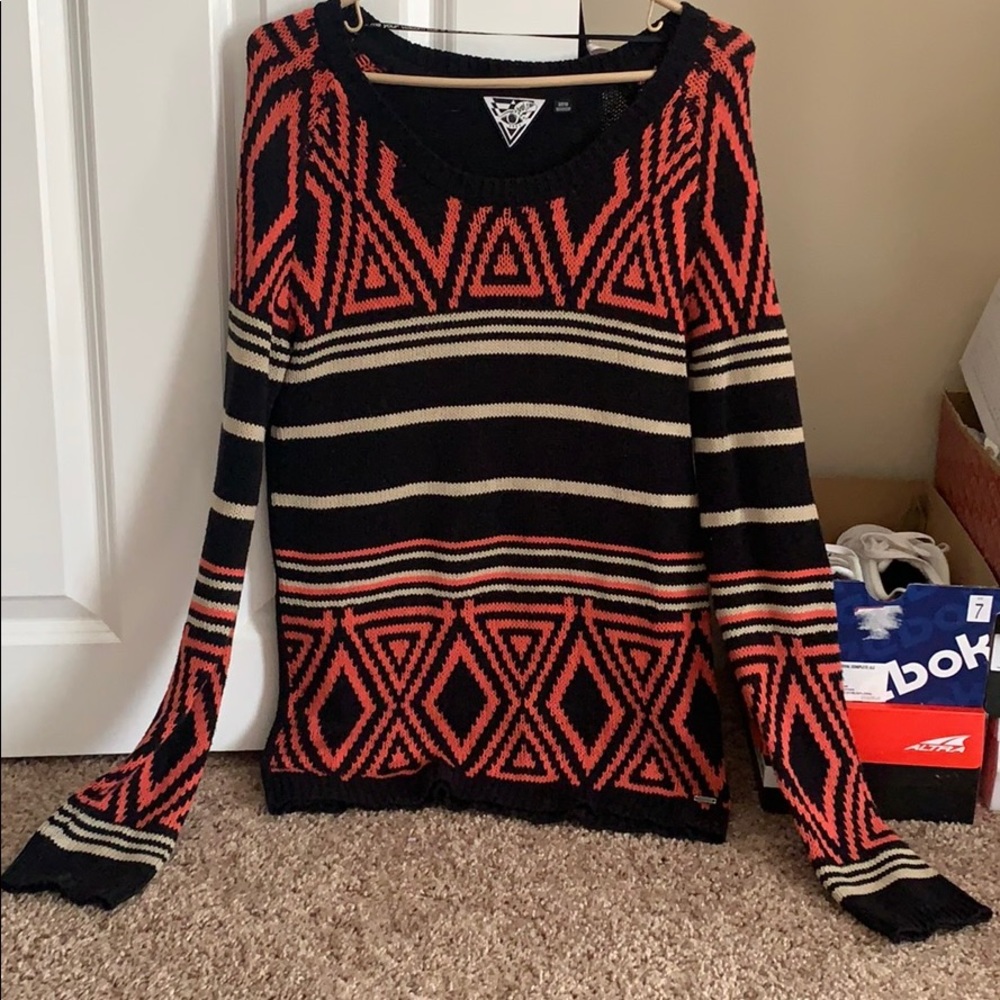 Volcom sweater